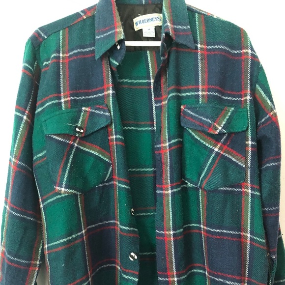 Women’s Plaid flannel - Picture 1 of 2